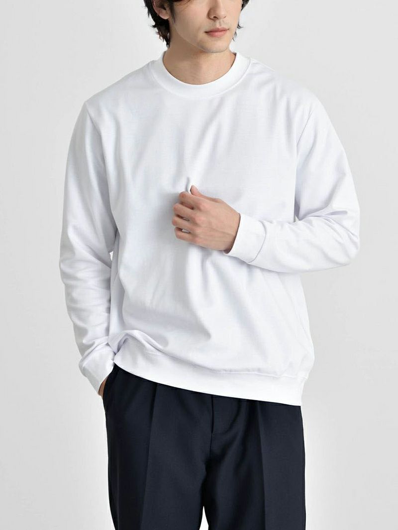 使用アイテム：リブ付きスムースロングスリーブTシャツ（オフホワイト）